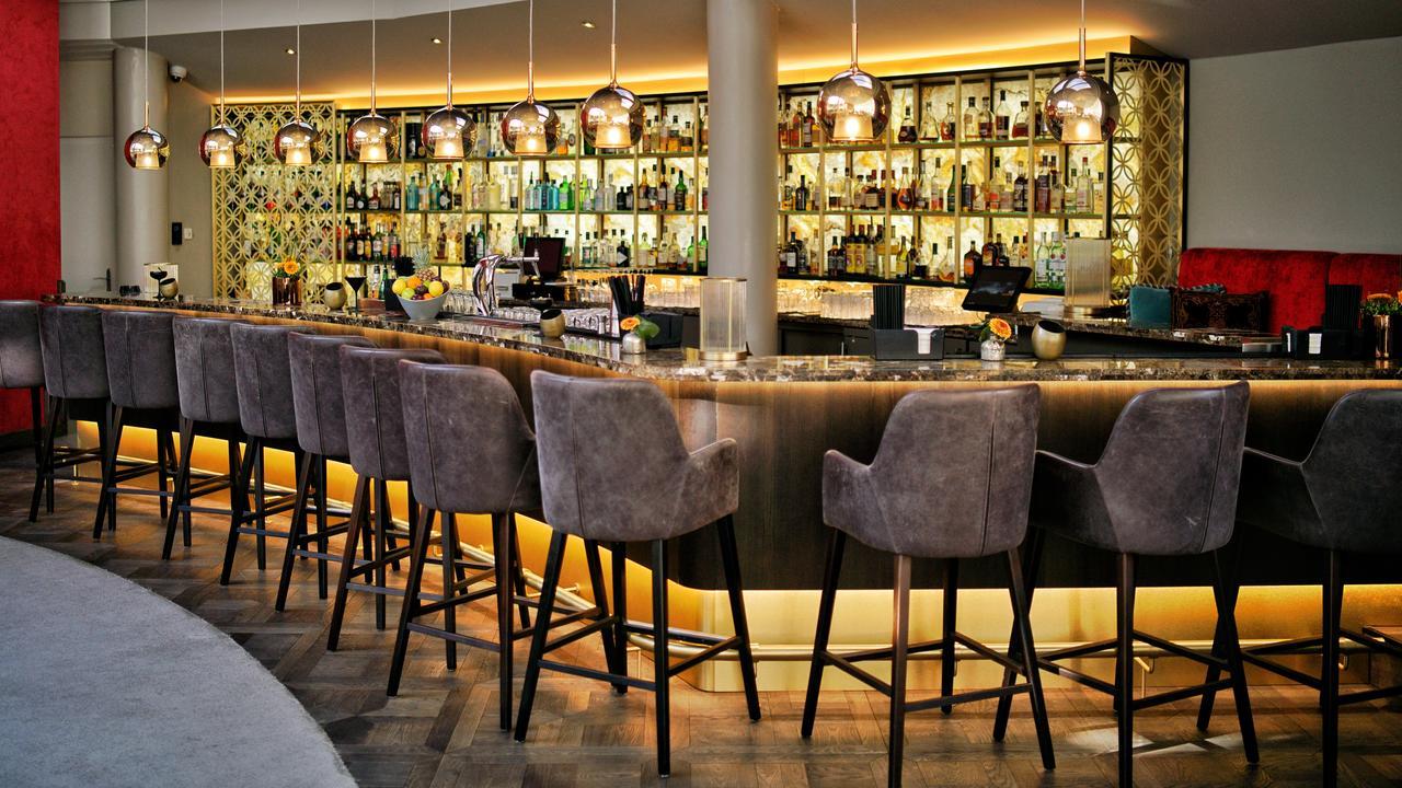 ヴィラ ヴィタ ホテル ＆ レジデンツ ローゼンパーク マールブルク Marburg エクステリア 写真 The bar at the restaurant